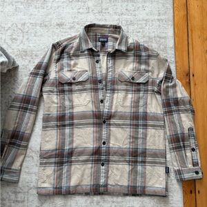 Patagonia Beige and Gray Plaid Shirt Jacket
